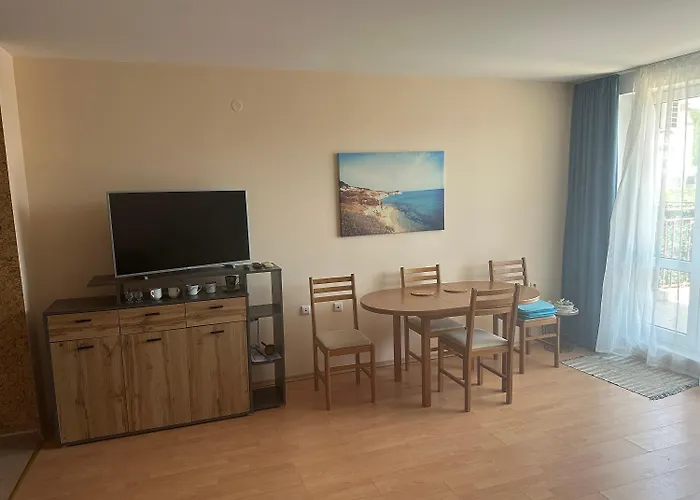 Amartman Primo U - Elenite Az 5 Osob 公寓 *