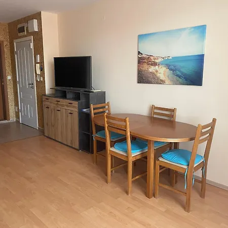 Amartman Primo U - Elenite Az 5 Osob Apartament *