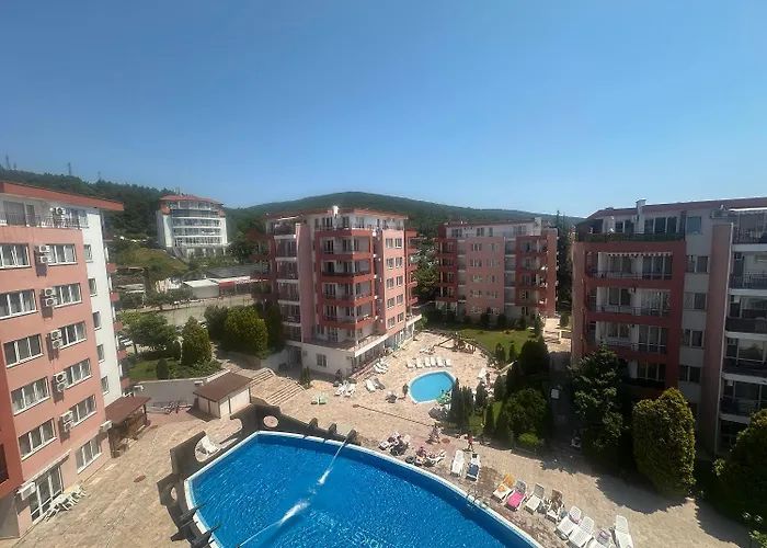 Amartman Primo U - Elenite Az 5 Osob Апартаменты